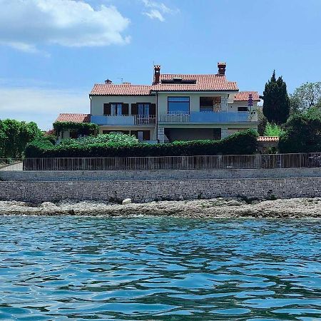 Apartmaji Pri Bosi Nogi Izola Exterior photo