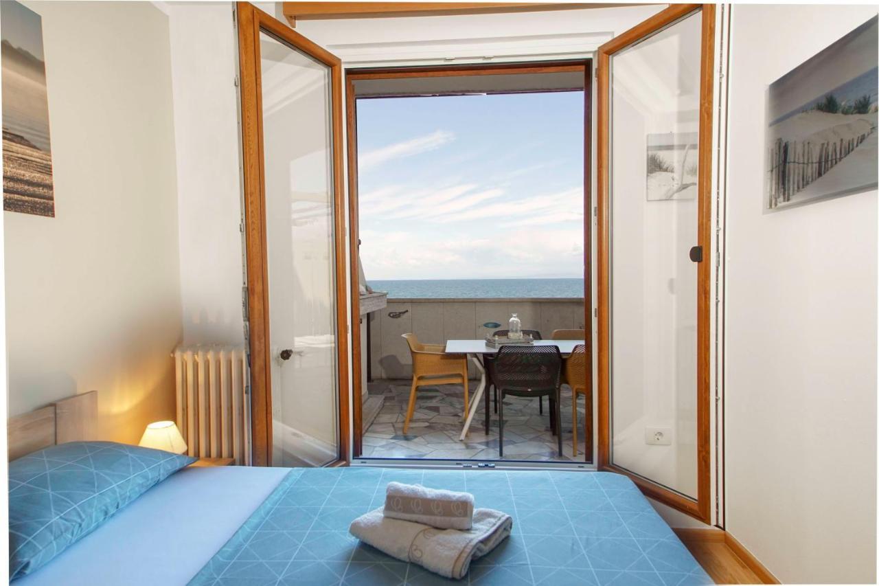 Apartmaji Pri Bosi Nogi Izola Exterior photo